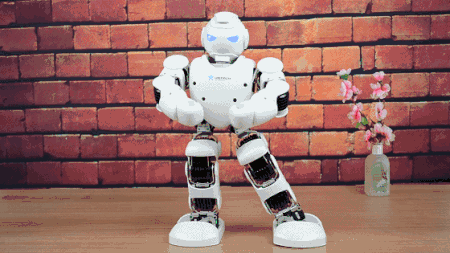 神奇！普通電池竟然能讓銅線轉圈圈？看著很過癮，小實驗到大科技！